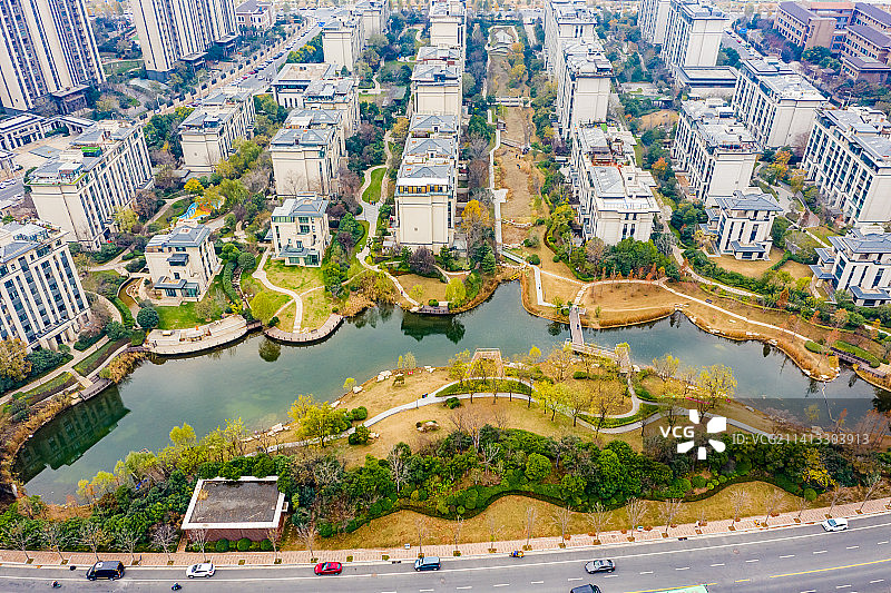 航拍河南郑州碧源月湖公园 郑州惠济中央公园图片素材