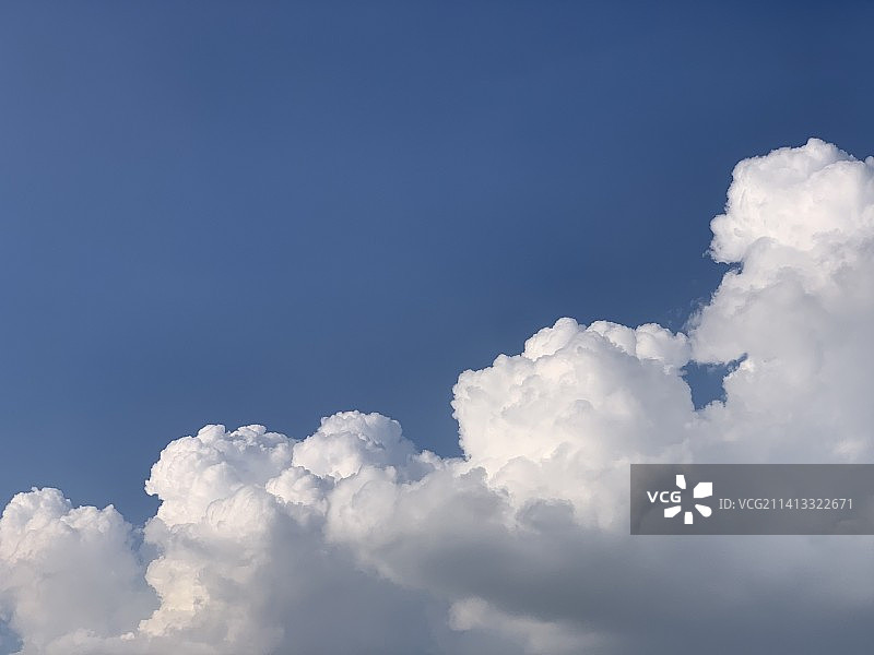 云朵四兄弟图片素材