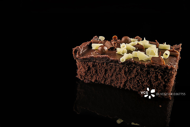 美味布朗尼黑色背景英国图片素材