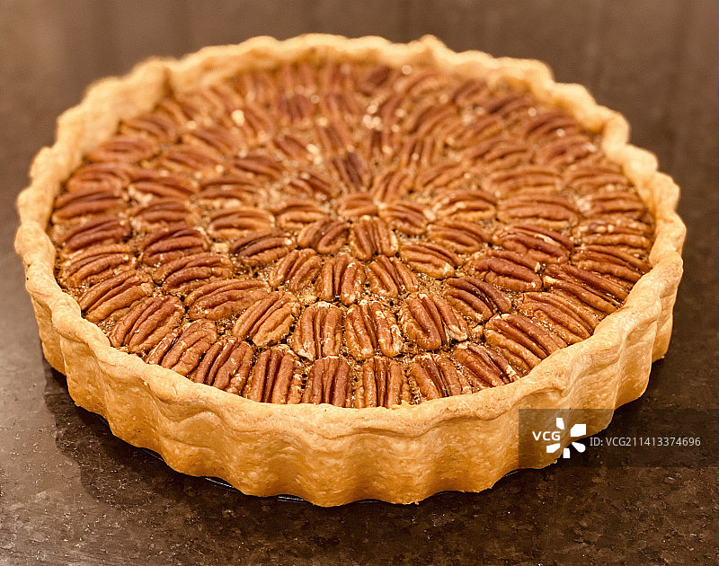 高角度俯瞰美国德克萨斯州桌上的苹果派图片素材