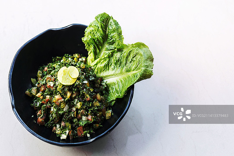 黎巴嫩传统中东沙拉：塔布勒沙拉图片素材