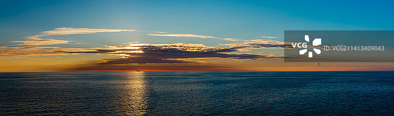 北欧海上拍摄落日图片素材