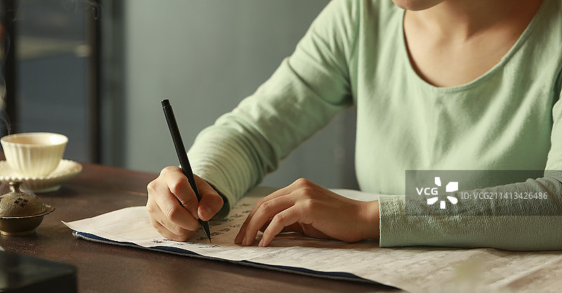 茶艺禅意手抄经书氛围感摄影图片素材