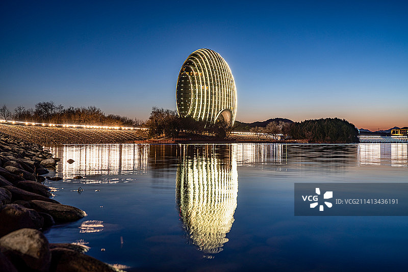 北京怀柔日出东方酒店夜景图片素材