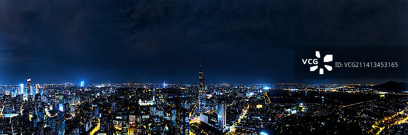 夜幕下的紫峰图片素材