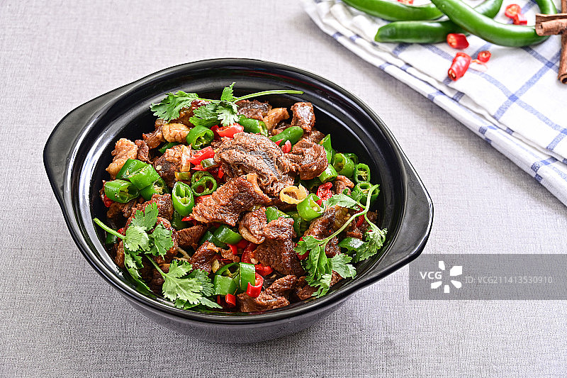 香辣锅仔牛腩牛肉图片素材