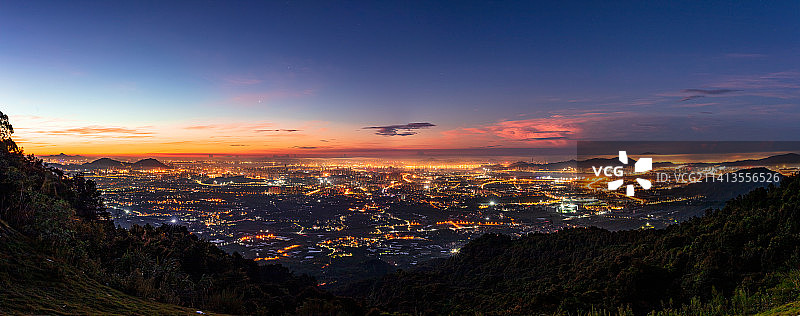 十里蓝山看日出图片素材