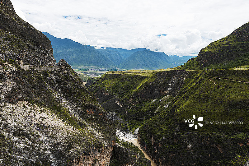 下虎跳峡图片素材