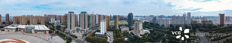 漯河市 地标 航拍 召陵区 淞江路 嵩山北路 漯河国际会展中心 新闻大厦 喜来登酒店 沙河图片素材