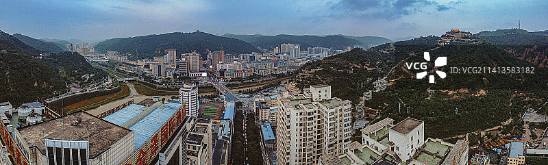 延安 宝塔区 延河 延河路 灯光秀 东关大街 宝塔山 清凉山 万达广场 革命纪念馆 王家坪图片素材