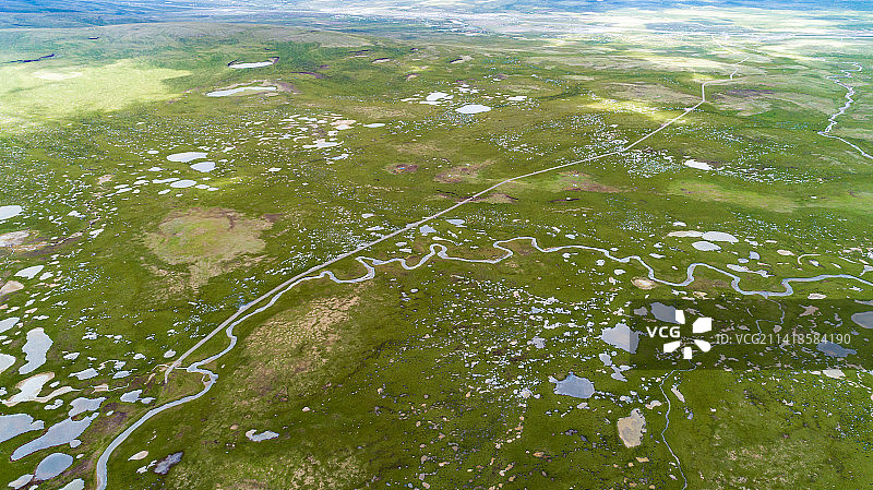 青海玉树称多县星宿海图片素材