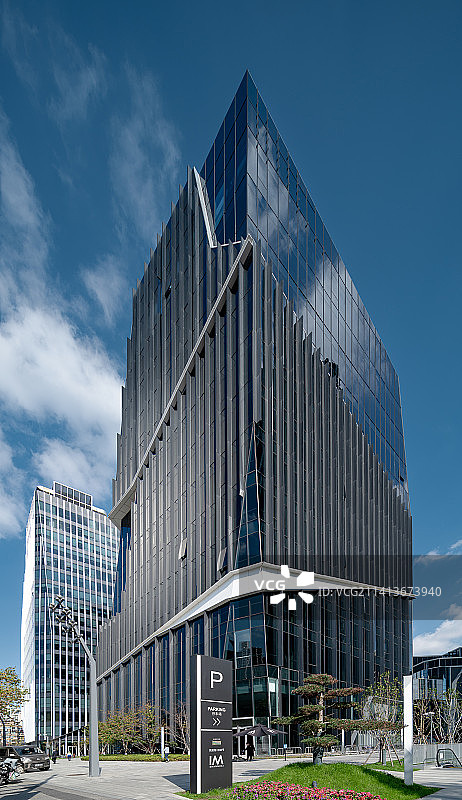 中国上海长宁国际广场建筑组图图片素材