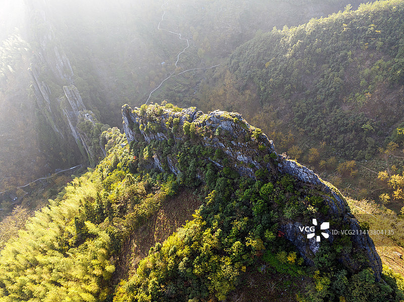 航拍浙江临安十门峡剑门景区图片素材