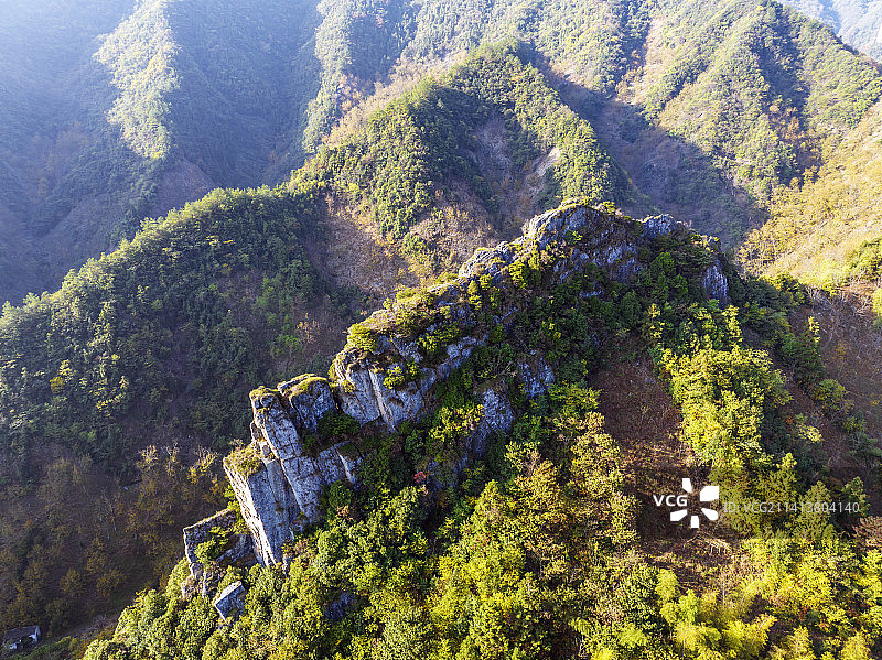 航拍浙江临安十门峡剑门景区图片素材
