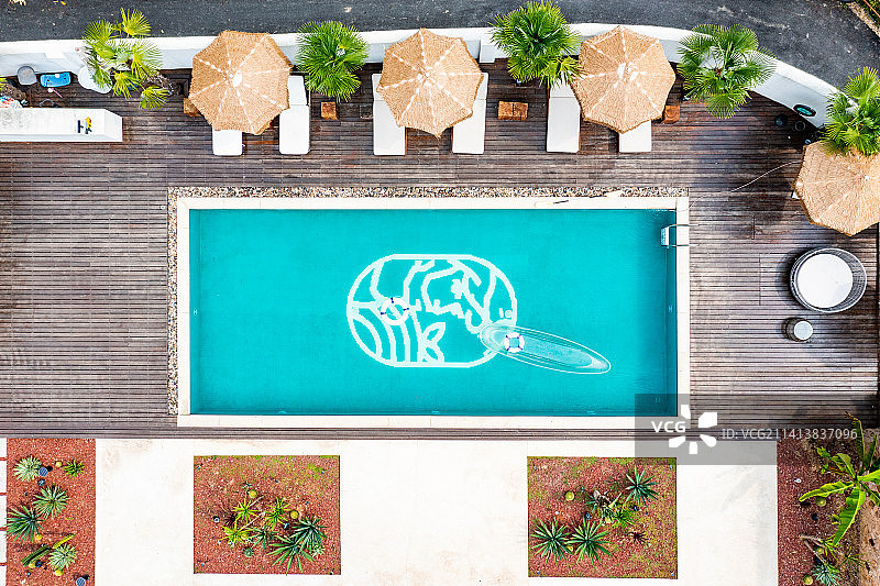 航拍地中海东南亚海岛风情庭院泳池图片素材