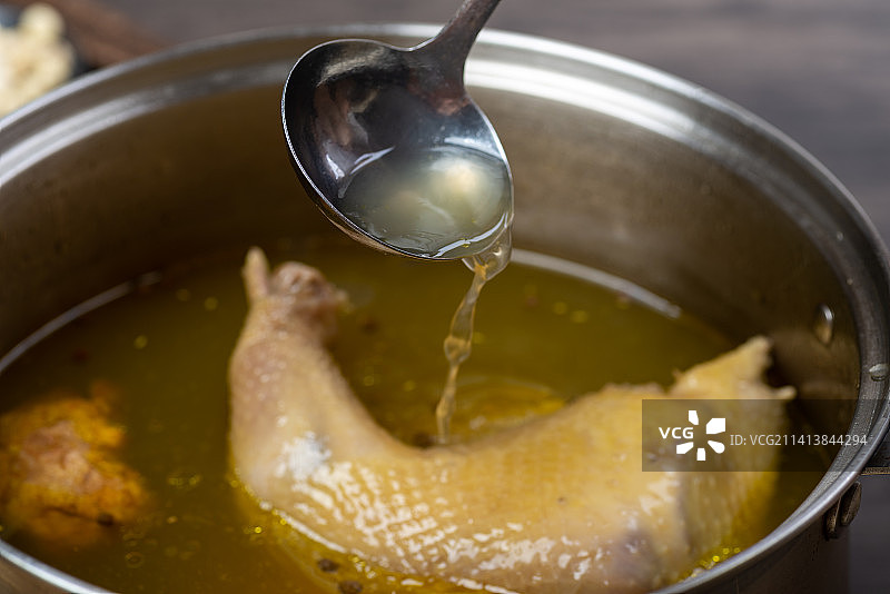 养生土鸡汤图片素材