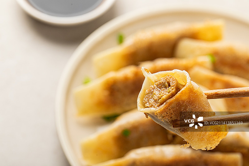 传统美食锅贴图片素材