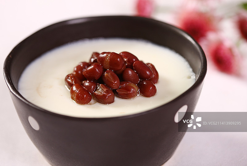 一碗红豆鸡蛋羹图片素材