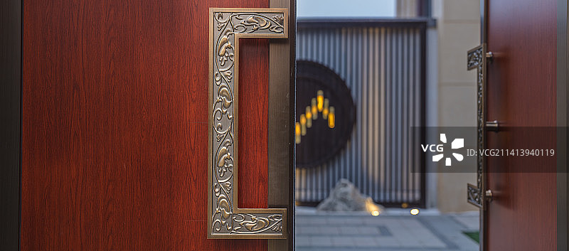 别墅大门口图片素材