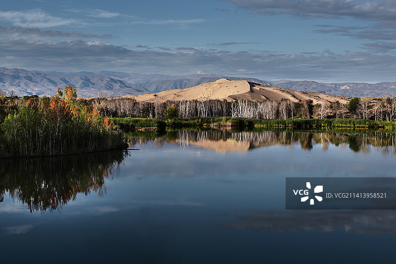 新疆白沙湖图片素材