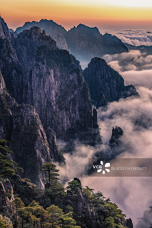 #12月打卡挑战#黄山云海图片素材