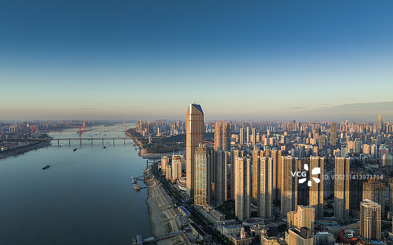 武汉市江汉区CBD日出全景图图片素材