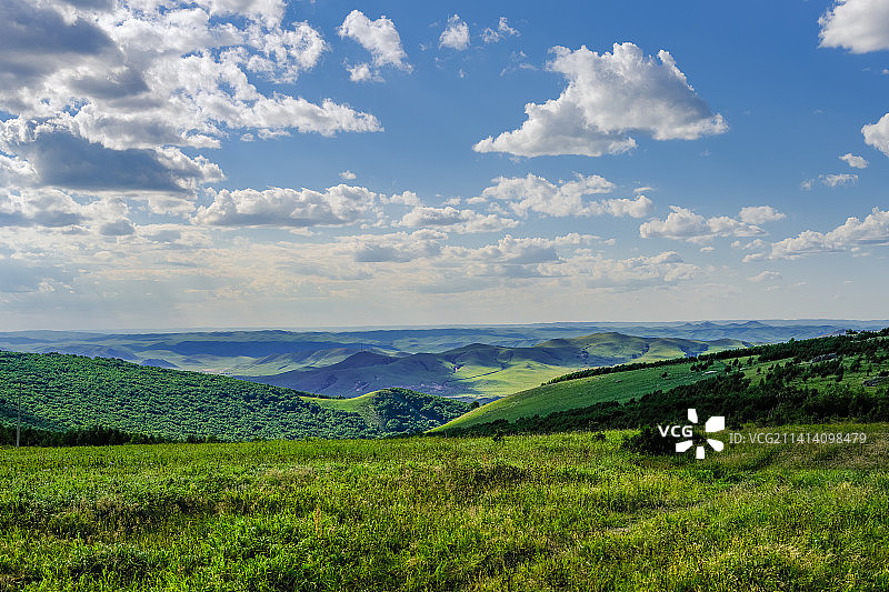 蓝天白云山川草原图片素材
