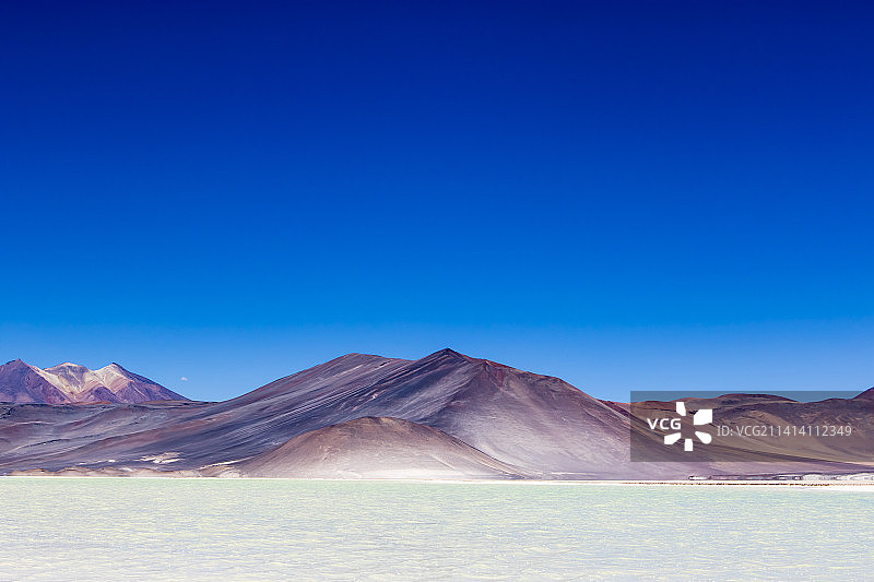 蒂埃拉阿马里利亚山脉的壮丽景色，智利图片素材