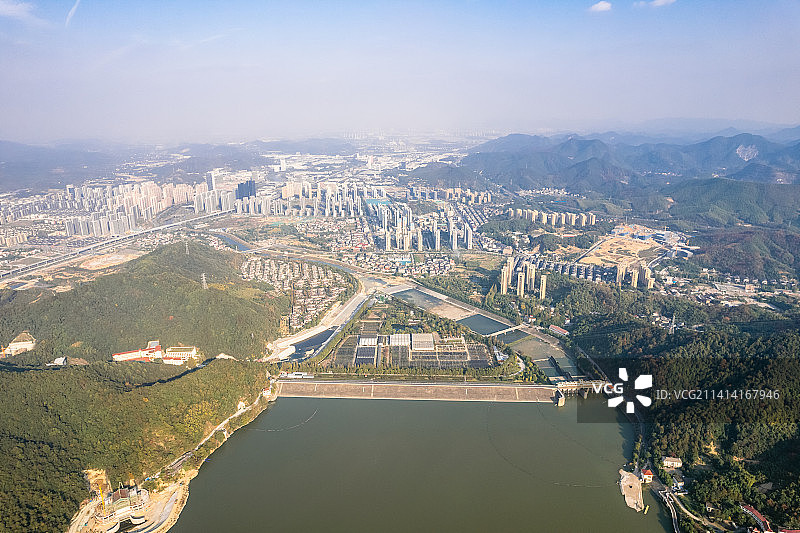 杭州临安青山湖建筑风景航拍图片素材