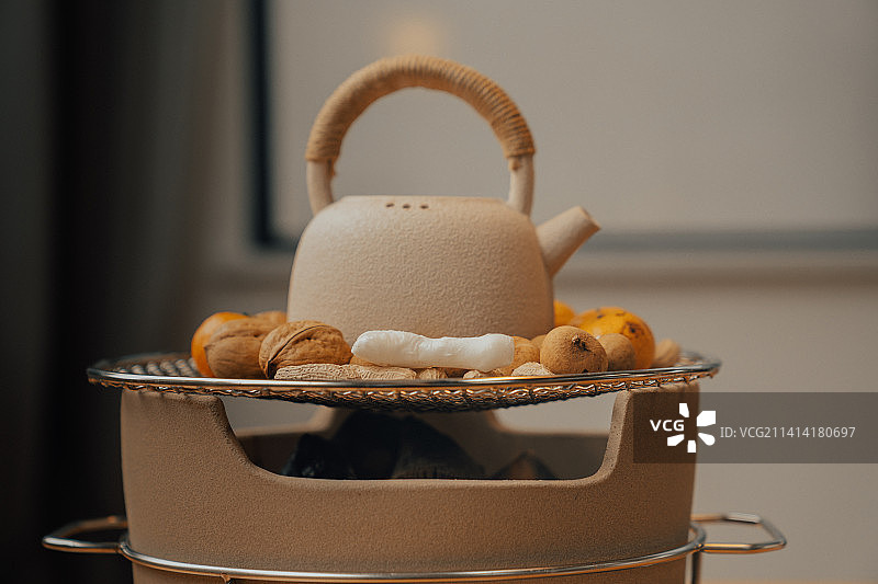 围炉煮茶与美食图片素材