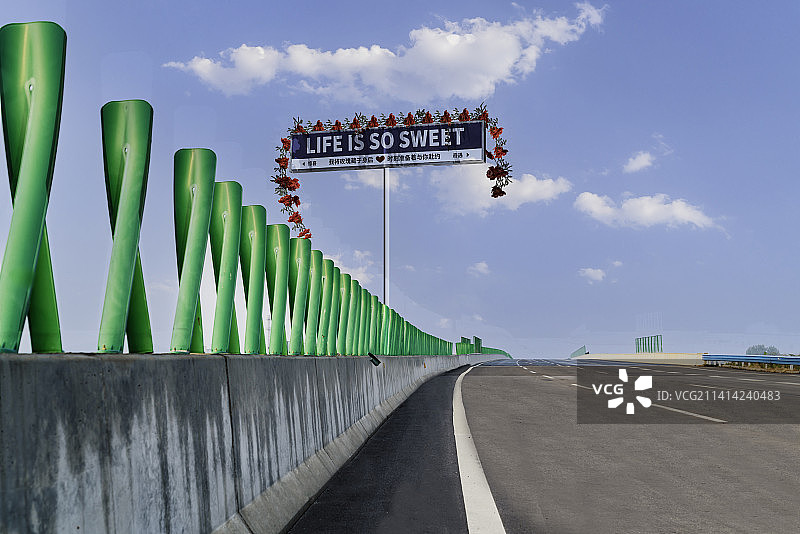 浪漫的路标图片素材