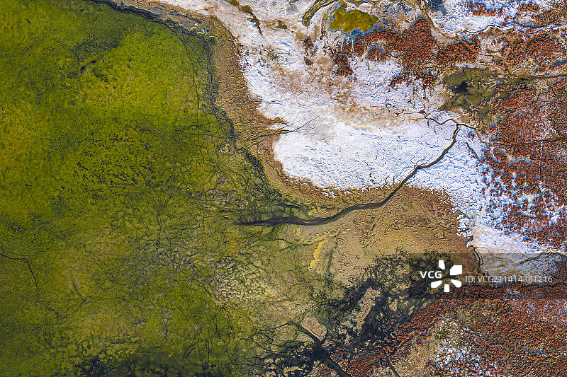 航拍：夏季 新疆哈密巴里坤湖、高家湖湿地 夕阳图片素材
