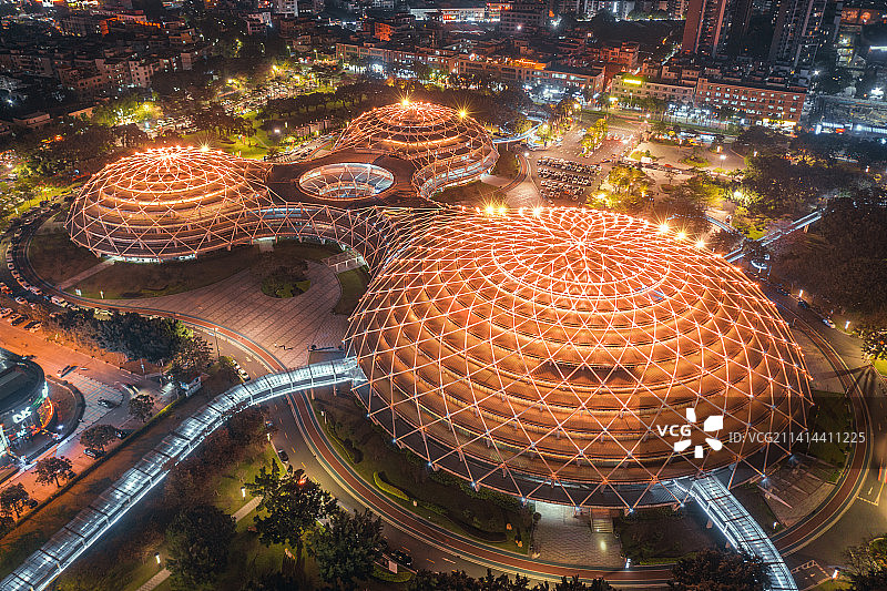 佛山岭南明珠体育馆夜景图片素材