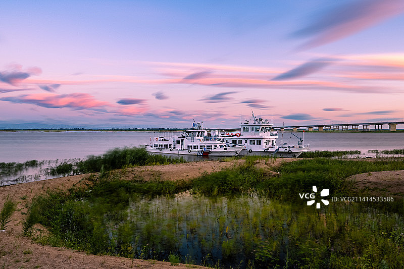松花江畔图片素材