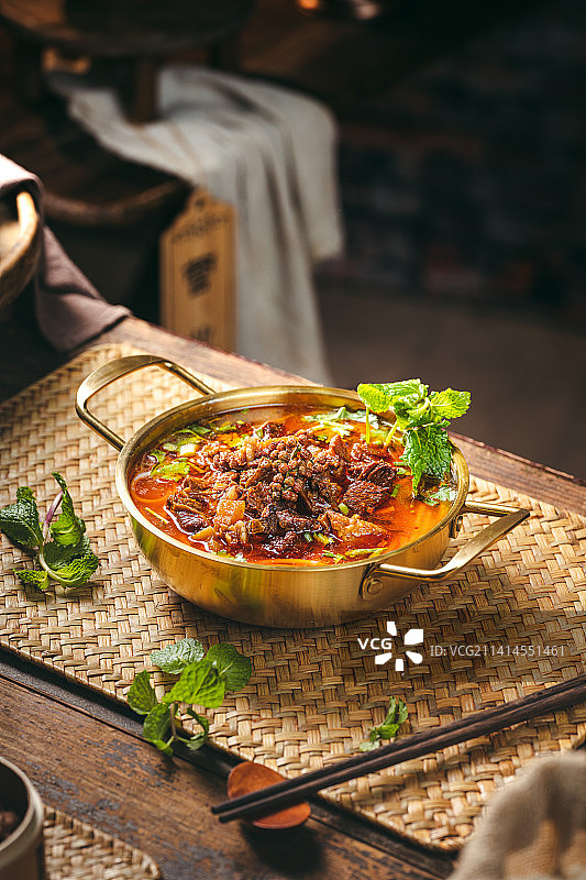 攀枝花羊肉汤 攀枝花羊肉米线 川南传统美食 薄荷羊肉米线图片素材