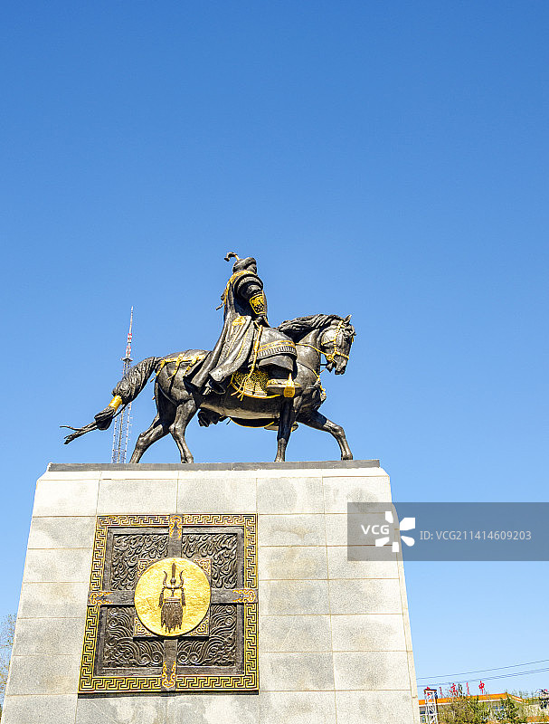 内蒙古兴安盟乌兰浩特成吉思汗公园雕像图片素材
