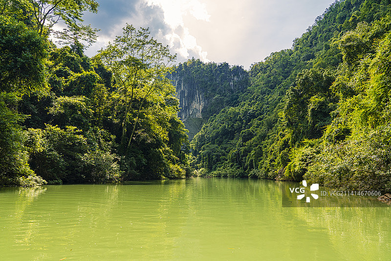 百色乐业布柳河仙人桥图片素材