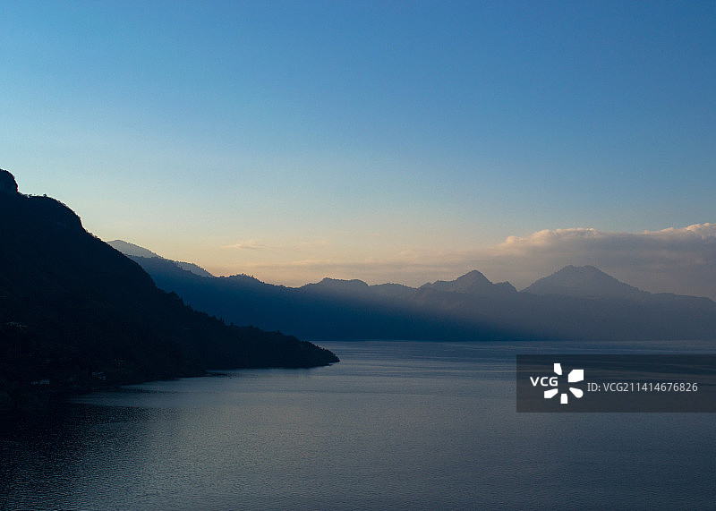 危地马拉的壮丽海景和山脉风光图片素材