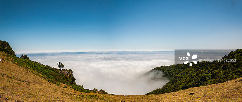 葡萄牙马德拉岛云端全景图片素材