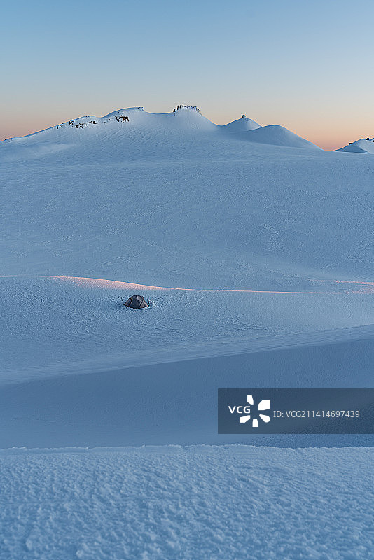 新西兰鲁阿佩胡火山日落雪山风光图片素材