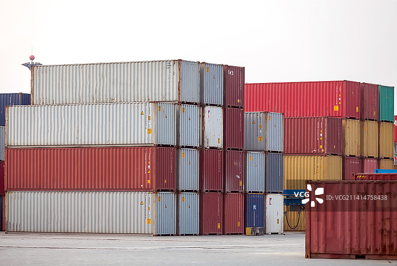 福建厦门港海沧港区集装箱码头堆场图片素材