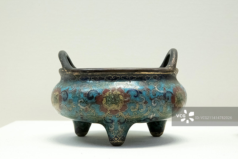 北京中国国家博物馆景泰蓝花卉三足炉清代高7厘米口径9厘米图片素材