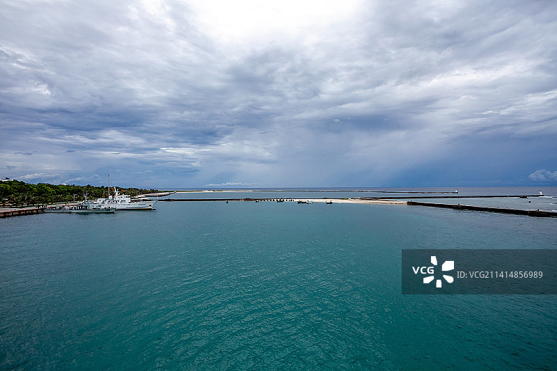 海南三沙市西沙永兴岛海岛风光图片素材
