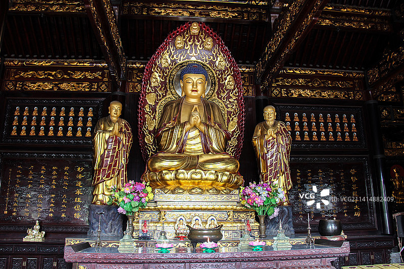 陕西省西安市大慈恩寺大雄宝殿释迦牟尼佛像图片素材