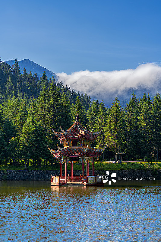 冶力关国家参林公园的园林风光图片素材