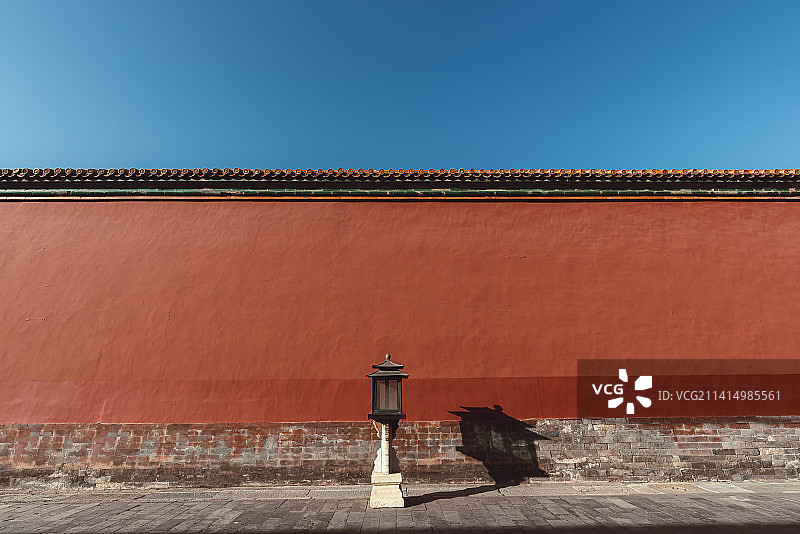 故宫红墙，宫灯和影子图片素材