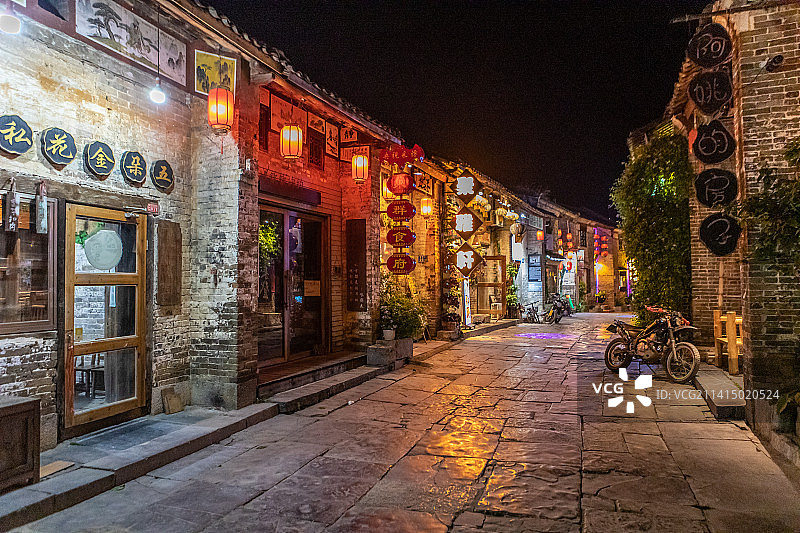 广西贺州黄姚古镇夜景图片素材