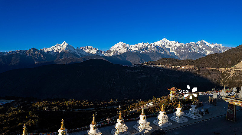 梅里雪山 日照金山图片素材
