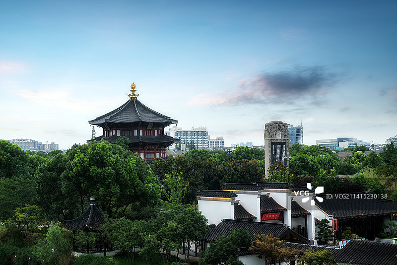俯瞰苏州寒山寺古建筑中式园林景观图片素材