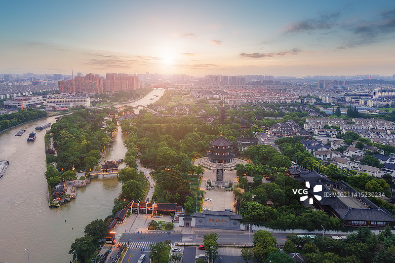 航拍苏州枫桥寒山寺古建筑风景区全景图片素材